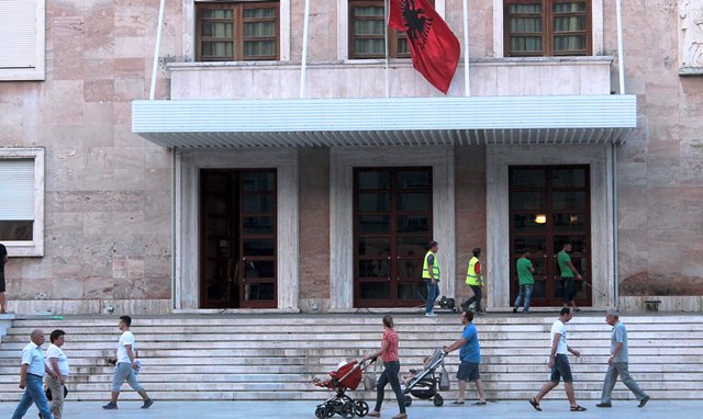 Borxhi, 8 miliarde euro. Qeveria ka pjesen me te madhe
